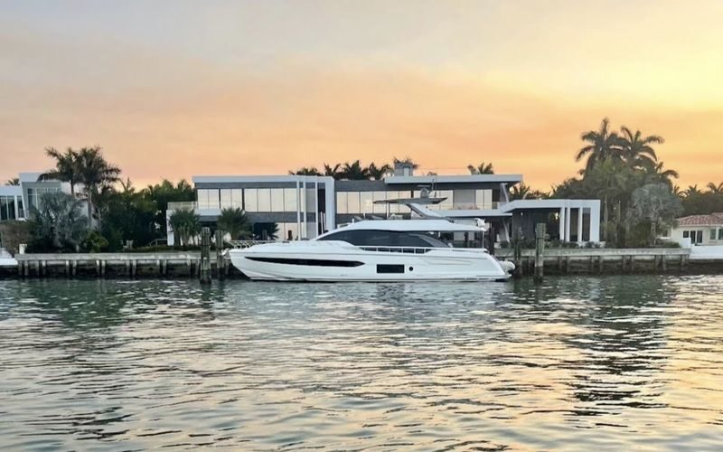 Miami skyline sunset cruise tour with mojito bar - Who will enjoy this cruise most