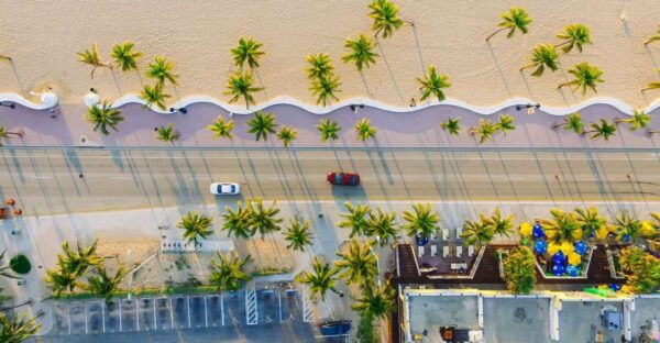 Miami: Small Group Tour W/Little Havana, Wynwood Walls, Boat - Exploring the Art Deco District