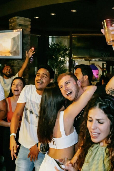 Miami SOUTH BEACH Bar + Club Crawl Experience - Inclusions and Benefits