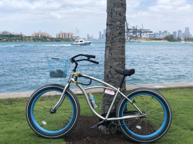 Miami: South Beach Fat Tire Beach Rider Bike Rental - Booking Details