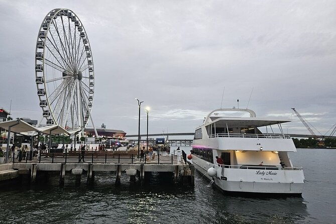 Miami: South Beach Only Boat Tour of Star Island & Biscayne Bay - Miami: South Beach Only Boat Tour of Star Island & Biscayne Bay – A Realistic Look