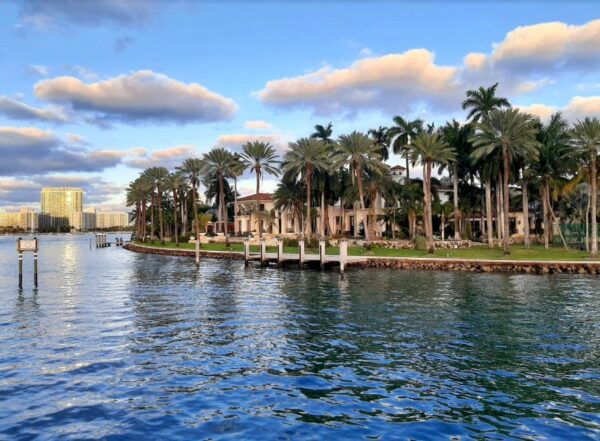 Miami: Star Island Guided Cruise From Bayside Marketplace - Frequently Asked Questions