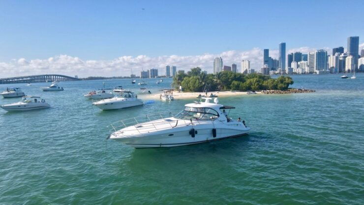 Miami Yacht Charter - Inclusions and Amenities