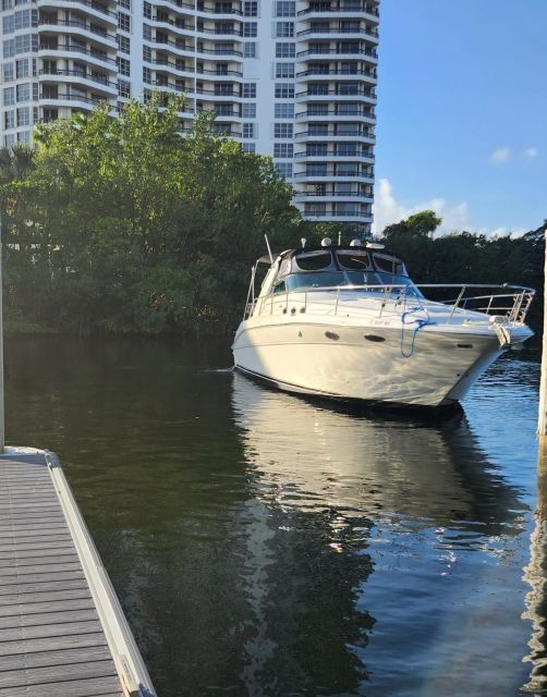 Miami: Yacht Cruise Biscayne Bay, Miami Beach and Sand Bar - Booking Details