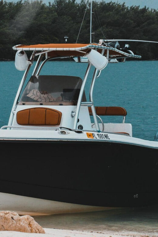 Miami's Unique Private Boat Tour: Discover & Enjoy Your Way - Good To Know