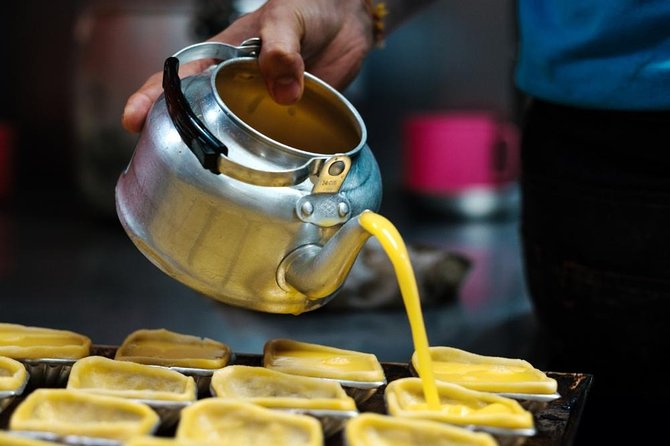 Michelin Premium Food Tour With Hawker Centre & Chinatown Tour - Chinatown Tour and Wet Market Visit