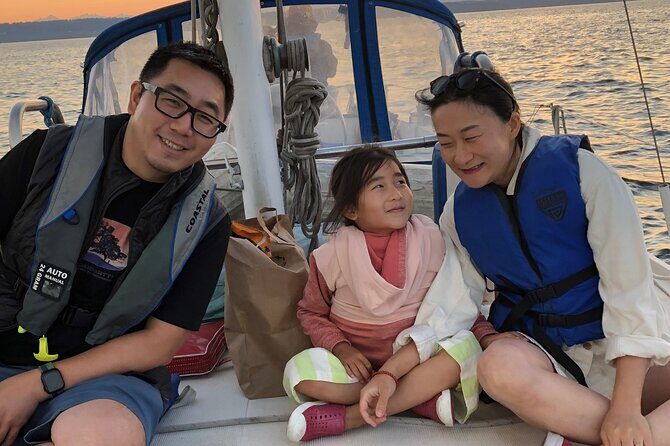 Mid-Day & Sunset Sailing on Seattle's Majestic Puget Sound - What’s Included and What’s Not