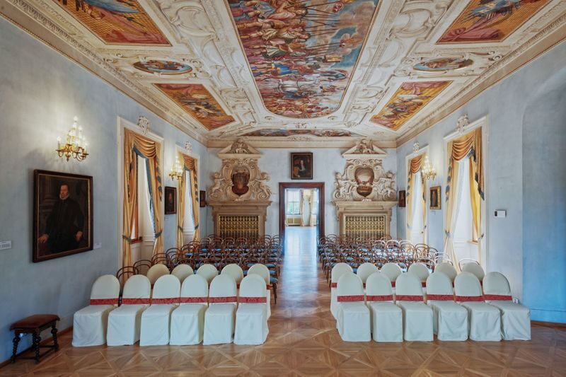 Midday Classical Concert at Lobkowicz Palace in Prague - The hall is part of the appeal