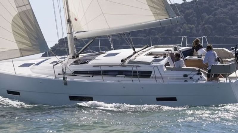 Midday or Sunset Sailing with Snacks and Open Bar in Mallorca - Snacks, drinks, and the open bar