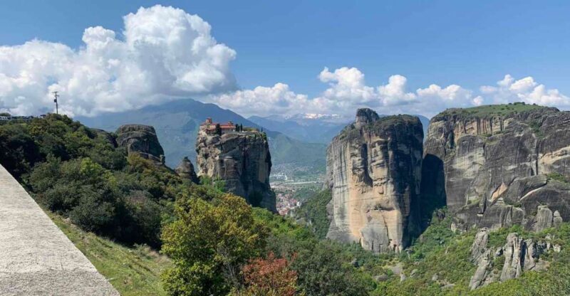 Midday Tour in Meteora Small Size Group - Discovering Meteora’s Unique Landscape