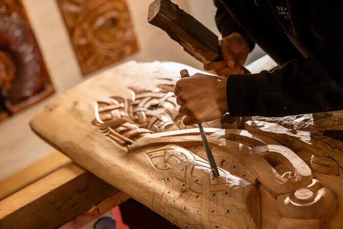 Middle Earth Meets Rotorua 2Day Geothermal and Cultural Escape - Transportation and Comfort: A Practical Advantage