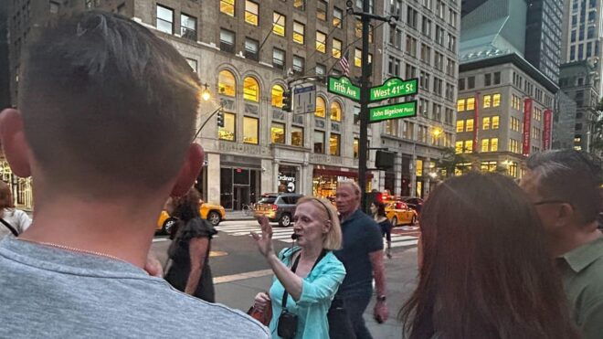 Midtown Manhattan: Times Square and Skyscrapers Walking Tour - Customer Reviews