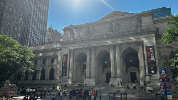 Midtown Manhattan: Times Square and Skyscrapers Walking Tour - Vibrant Times Square