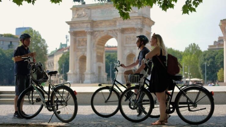 Milan: 3-Hour Private Bike Tour - Experience Highlights and Meeting Points