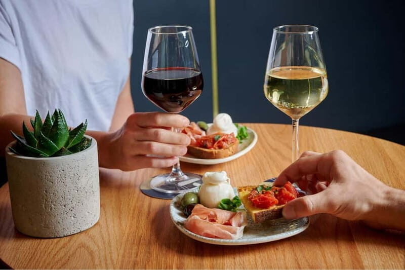 Milan: Brera District Walking Tour with Aperitivo - Architectural Gems: Palazzo Citterio and Palazzo Cusani