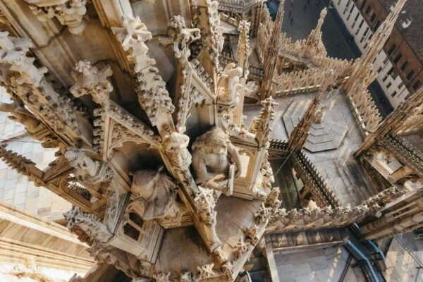 Milan: Cathedral and Rooftop Ticket - Stunning Stained Glass Windows