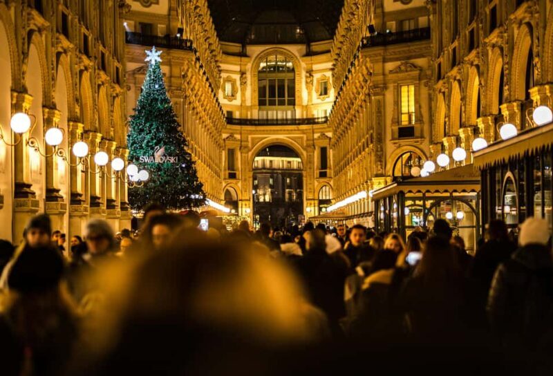 Milan: Christmas Walking Tour with a Local Guide - Exploring the Itinerary in Detail