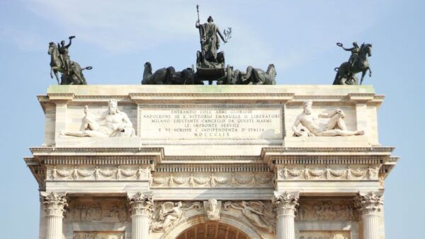 Milan: City Exploration Game and Tour on Your Phone - The Sum Up