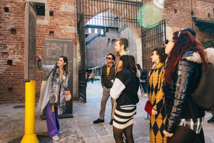 Milan: Da Vincis Last Supper and Guided Walking Tour - Tips for Enjoying Your Tour