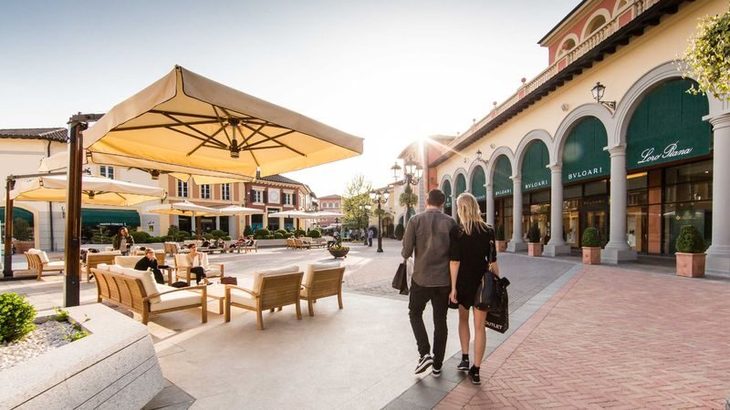 Milan Designer Outlet Serravalle Full-Day Shopping Tour with Transfers - A direct route from Milan to Serravalle