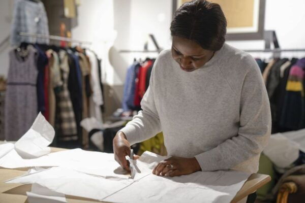 Milan: Discover Ad Italian Atelier With a Famous Seamstress - Bespoke Suit Creation Basics