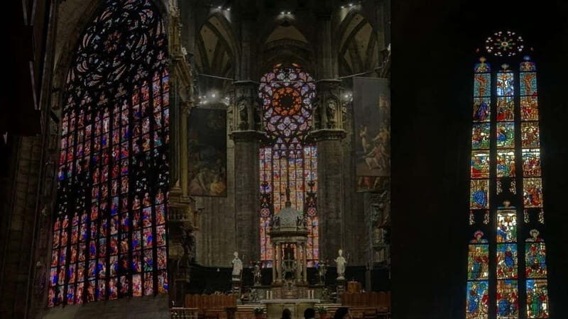 Milan: Duomo Fast-Track & Rooftop Access  Tour in Romanian - Who Will Love This Experience?