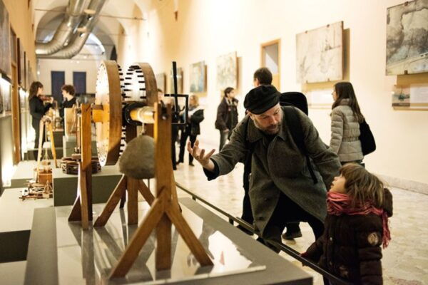 Milan: Duomo & Gelato. Private Family Tour Designed for Kids - Includes