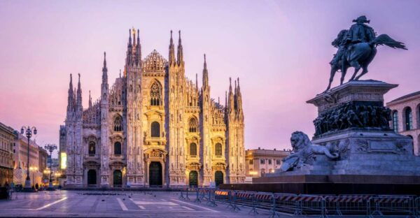 Milan: Duomo, La Scala Theater and Highlights Walking Tour - Tips for La Scala Theater