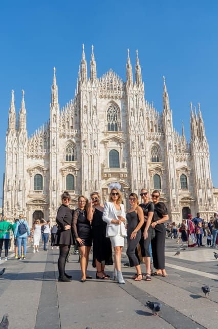 Milan: Duomo Square and Gallery Private Photo Shoot - Good To Know