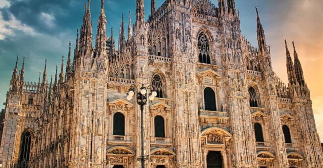 Milan: Duomo & Terraces Ticket by Elevator & In-App Tour - Important Information