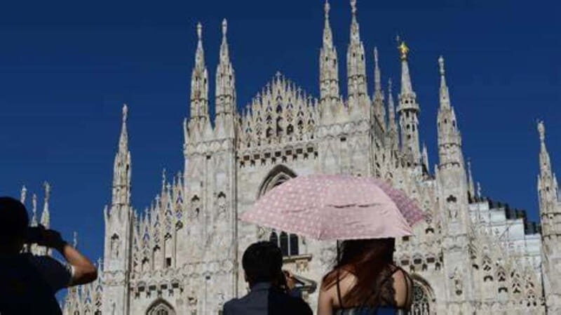 Milan: Duomo Tour with Priority Entry & Rooftop Access - The Value of This Tour