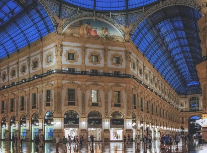 Milan: Explore the Fashion Streets - Walking Tour in Quadrilatero Della Moda