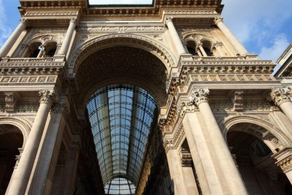 Milan: First Discovery Walk and Reading Walking Tour - Common Questions