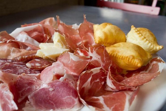 Milan Food Walking Tour of Brera - Historical Landmarks and District Information