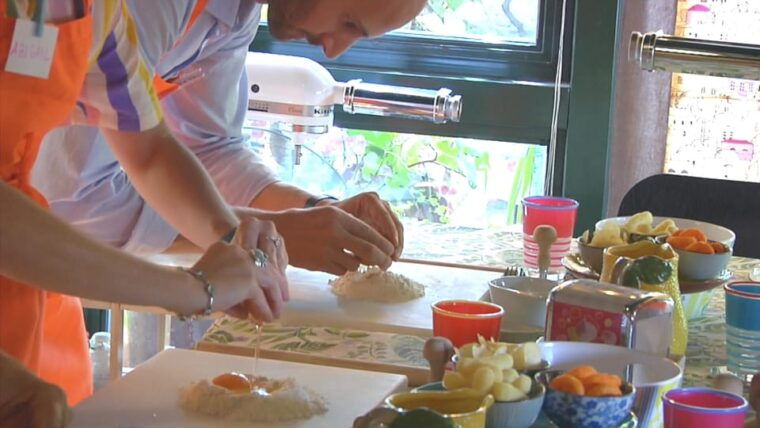 Milan: Fresh Pasta and Tiramisù Class in A Historical Home - Instructors Expertise and Family Tradition