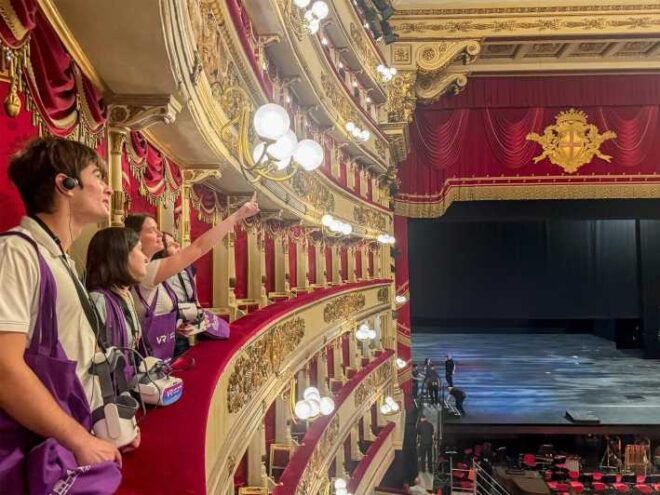 Milan: Guided Walking Tour With VR & La Scala Theater Visit - Access and Accessibility