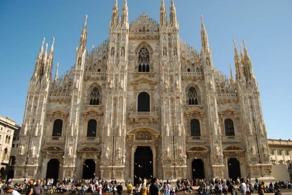 Milan: Highlights Private Tour, Duomo, Castle & Gelato - Important Information