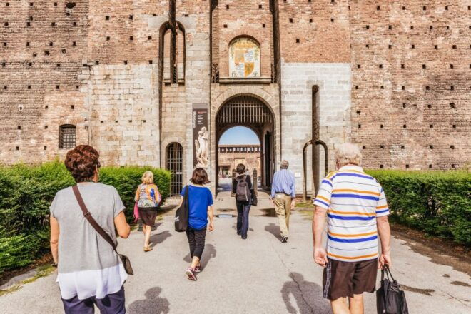Milan: Historical Walking Tour and The Last Supper Ticket - Fascinating Sights in Milans Historical Center