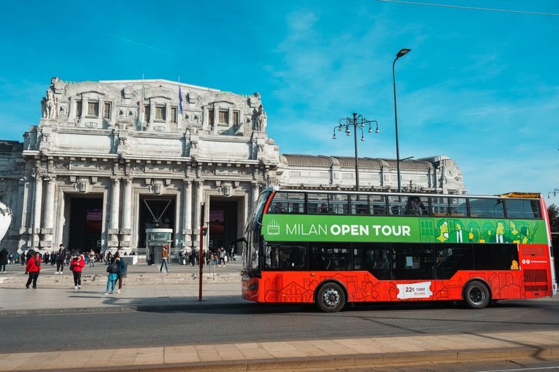 Milan Hop-On Hop-Off Bus by Gray Line Milan Open Tour - Families, wheelchairs and four-legged companions