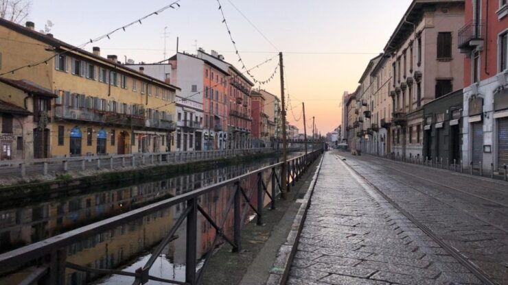 Milan: Insta-Perfect Walk With a Local - Small Group Exploration