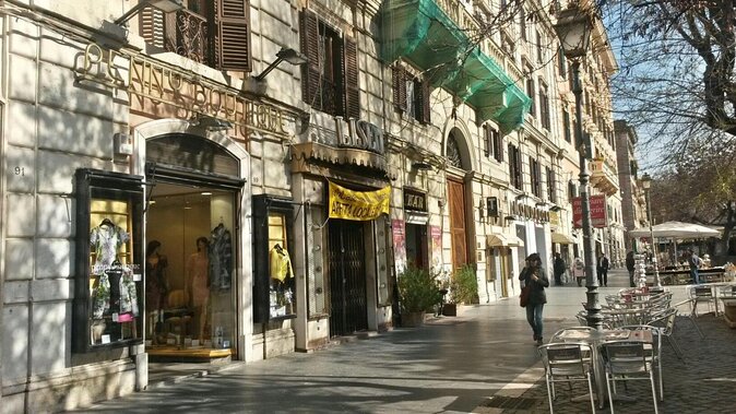 Milan Introduction to the City With a Local - Cultural Insights and Street Art