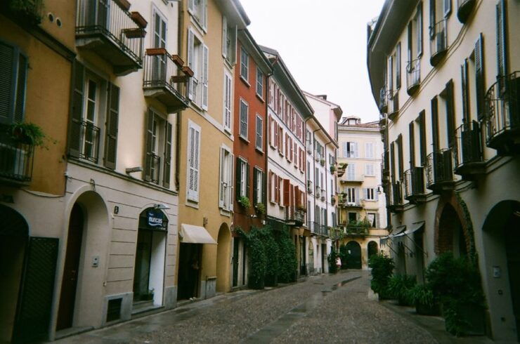 Milan: Pinacoteca Art Gallery and Brera District Guided Tour - Experience Highlights