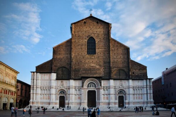 Milan: Private Day Trip to Bologna With Sightseeing Tour - Frequently Asked Questions