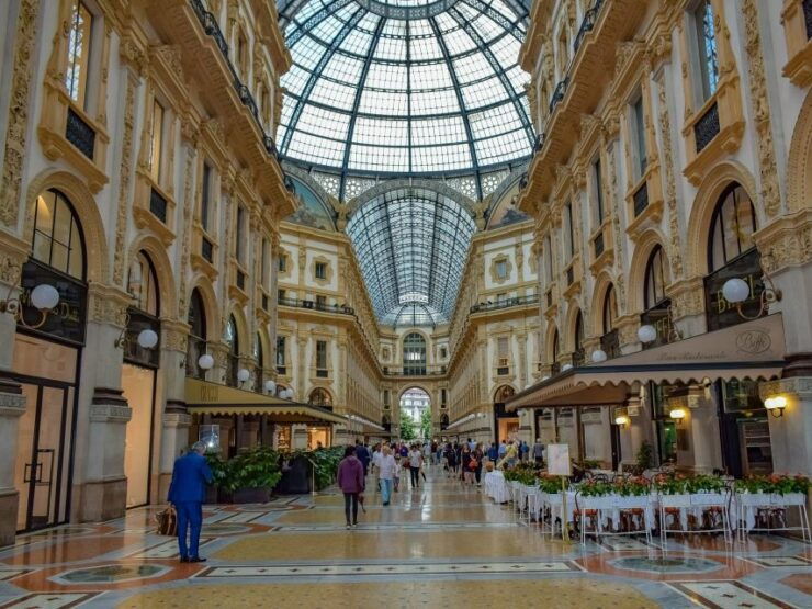 Milan: Private Guided Walking Tour With Aperitif - Good To Know