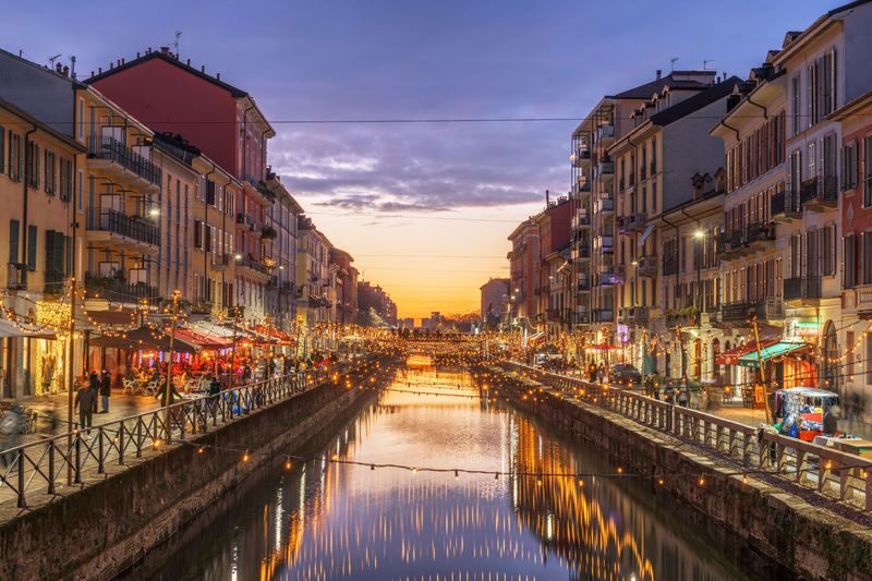 Milans Best-Kept Secrets: A Self-Guided Walking Tour - A city walk that joins big sights to quieter stops