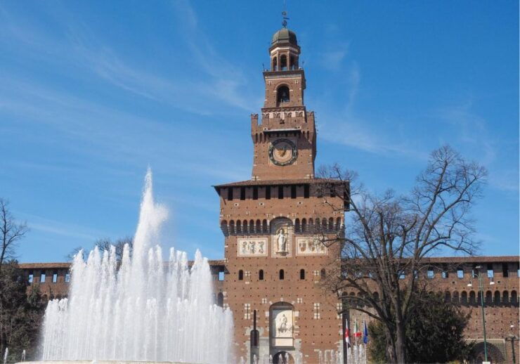 Milan Scavenger Hunt and Sights Self-Guided Tour - Tour Details