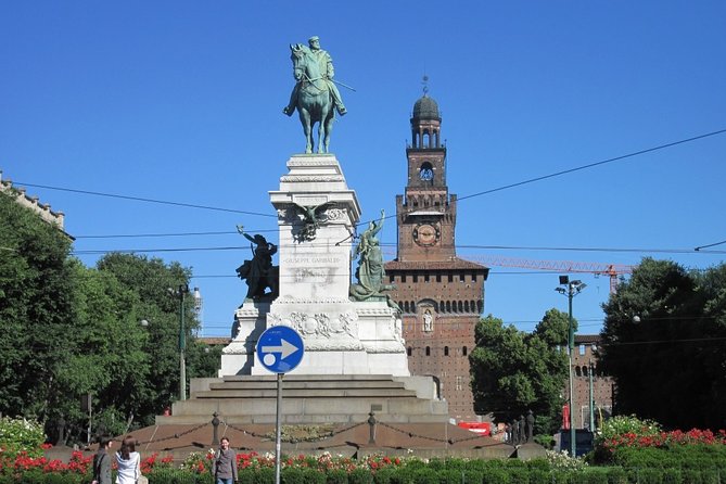 Milan Scavenger Hunt: Milan Inspires - App-Based Exploration Experience