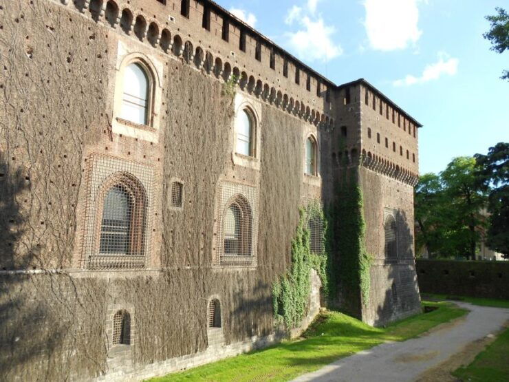 Milan: Sforza Castle & Leonardo Skip-the-Line Private Tour - Tour Experience