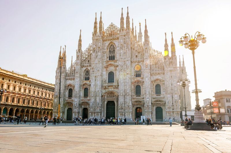 Milan Skip-the-Line Duomo Cathedral & Rooftop Guided Tour - Pick the Duomo visit that matches your priorities