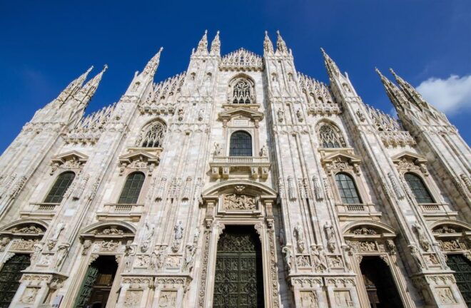 Milan: Skip-the-Line Duomo & Historic District Tour - Tour Experience
